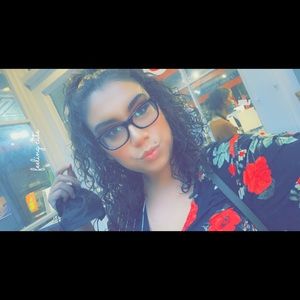 Meet your Posher, Samantha